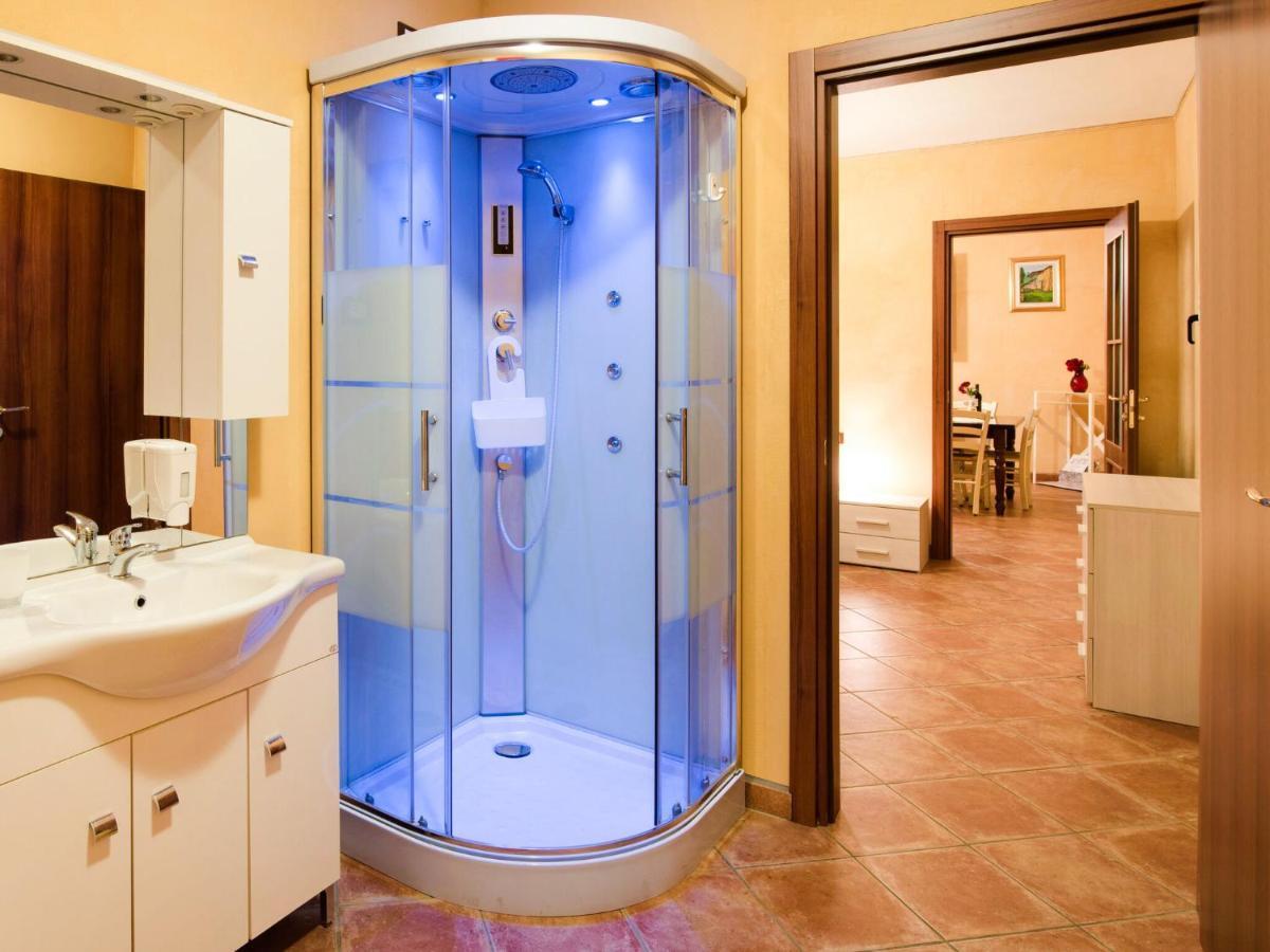 Cozy Chalet At Marone Lake Lombardy With Pool Bagian luar foto
