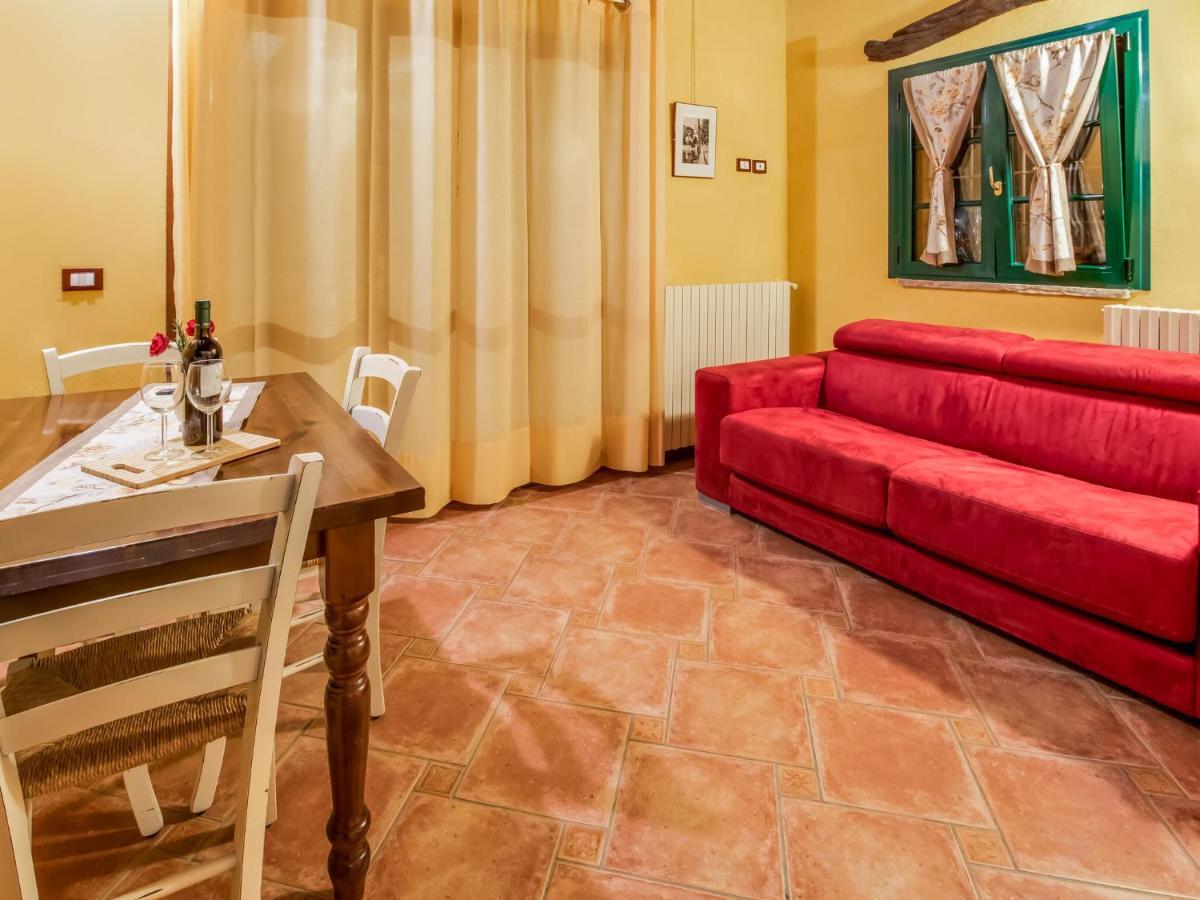 Cozy Chalet At Marone Lake Lombardy With Pool Bagian luar foto
